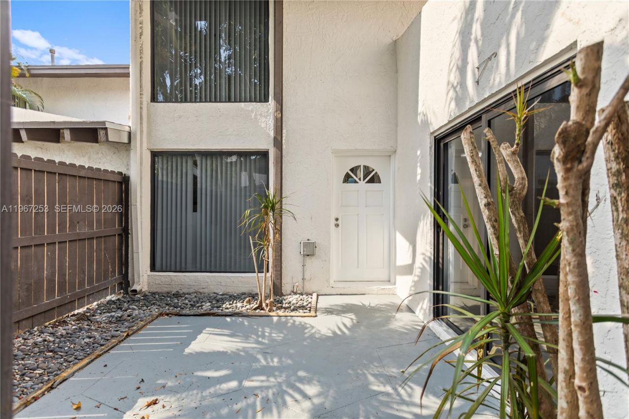 6502 SW 114th Ave, Miami, FL 33173 Photo