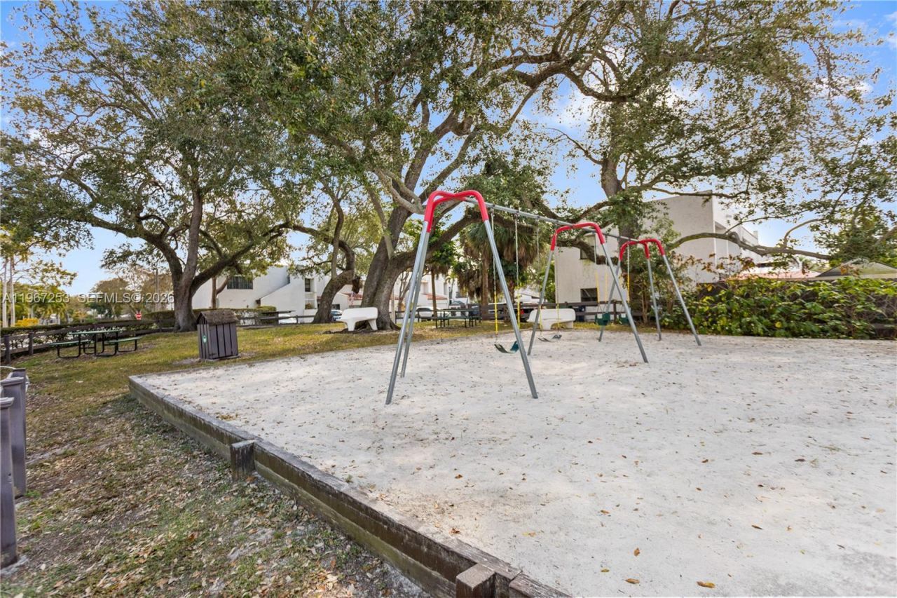 6502 SW 114th Ave, Miami, FL 33173 Photo