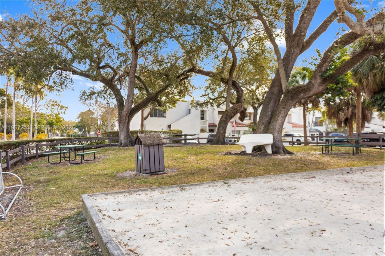 6502 SW 114th Ave, Miami, FL 33173 Photo