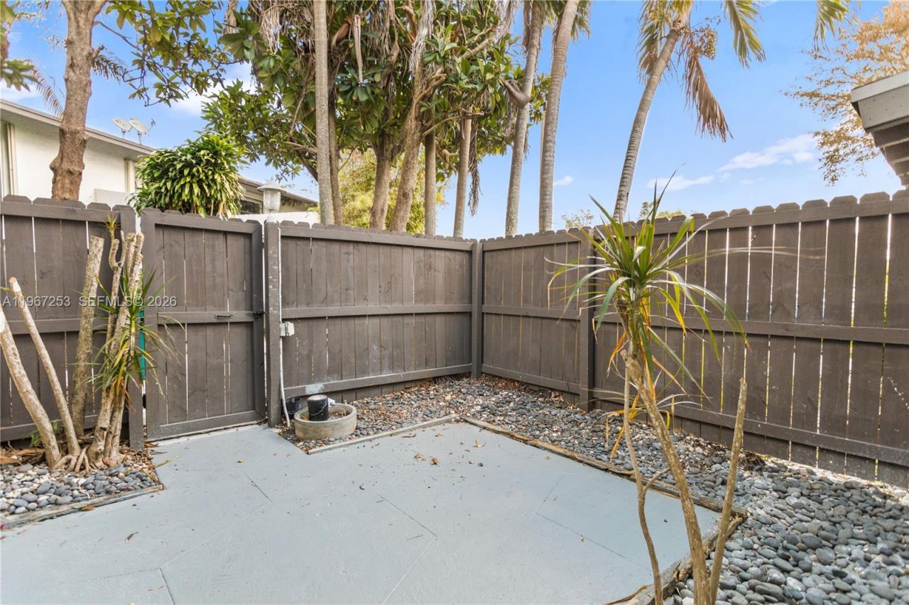 6502 SW 114th Ave, Miami, FL 33173 Photo