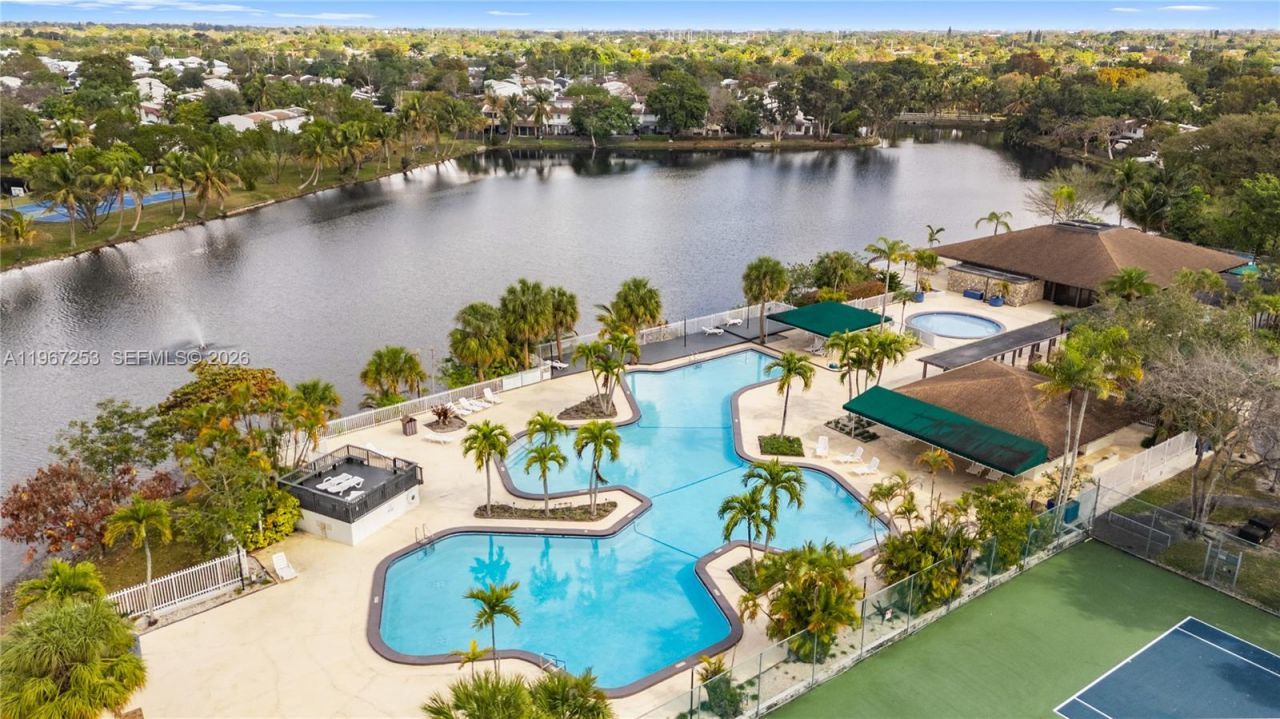 6502 SW 114th Ave, Miami, FL 33173 Photo