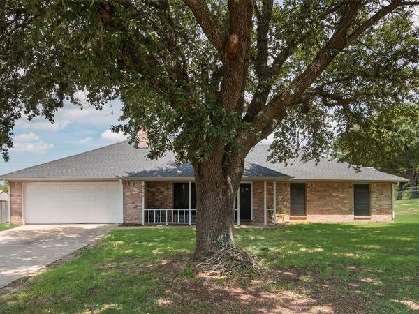 6268 Crest Lane, Oak Grove, TX 75142