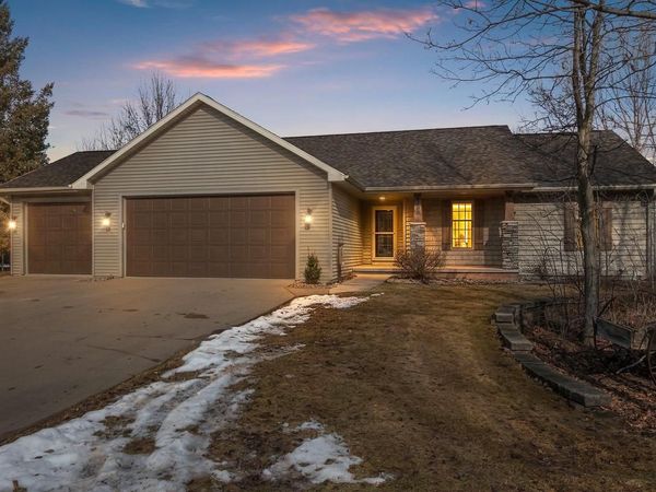 309 LOUISE DRIVE, Wrightstown, WI 54180