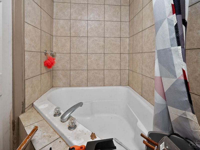 2163 Baltimore Avenue, Cincinnati, OH 45225 Photo 10