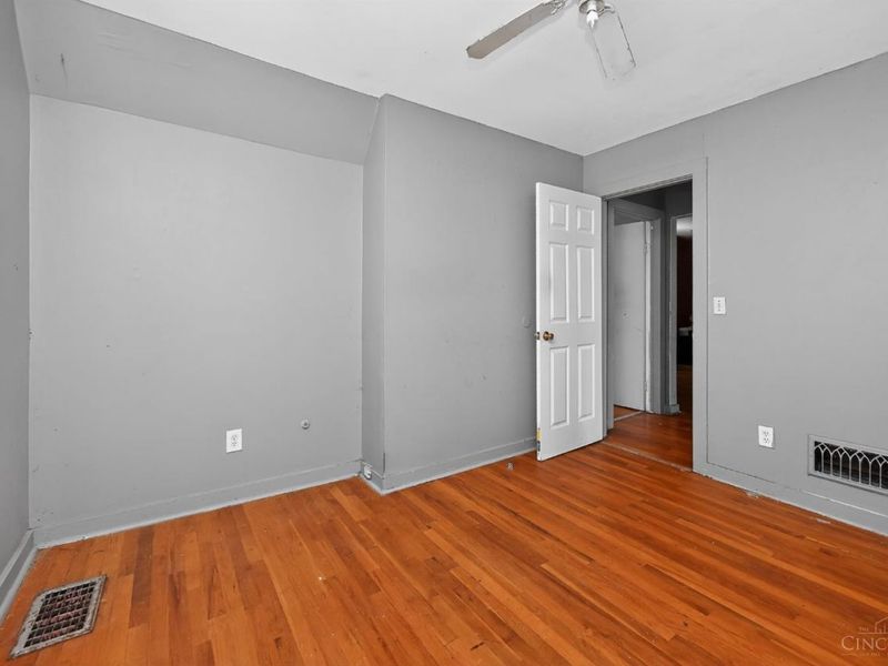 2163 Baltimore Avenue, Cincinnati, OH 45225 Photo 13