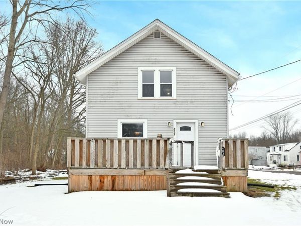 4035 W Market Street, Leavittsburg, OH 44430