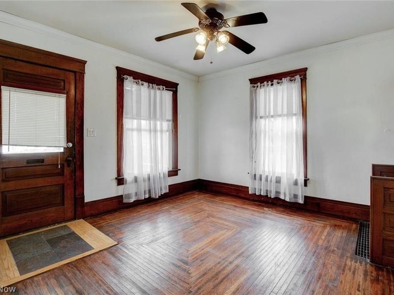 699 W Exchange Street, Akron, OH 44302 Photo 8