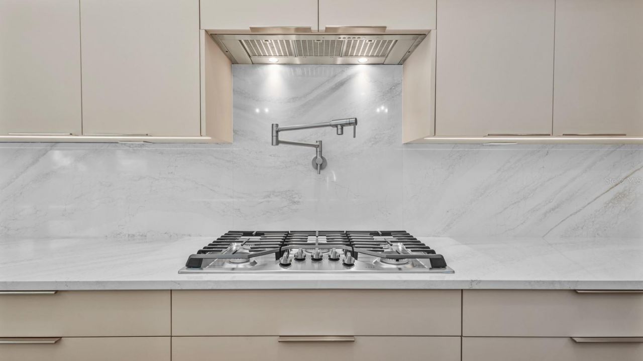 7821 3rd Avenue S, Saint Petersburg, FL 33707 Photo