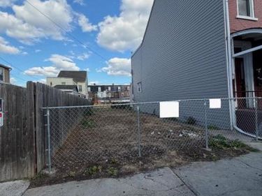 621 N 9TH STREET, ALLENTOWN, PA 18102