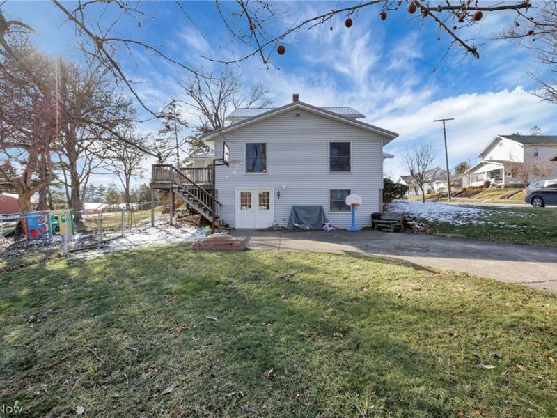 170 Thompson Avenue, New Concord, OH 43762 Photo 10