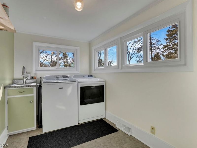 170 Thompson Avenue, New Concord, OH 43762 Photo 20