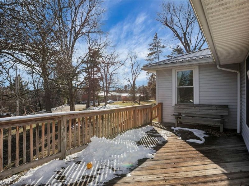 170 Thompson Avenue, New Concord, OH 43762 Photo 6