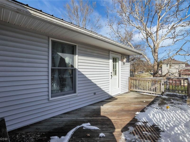 170 Thompson Avenue, New Concord, OH 43762 Photo 8