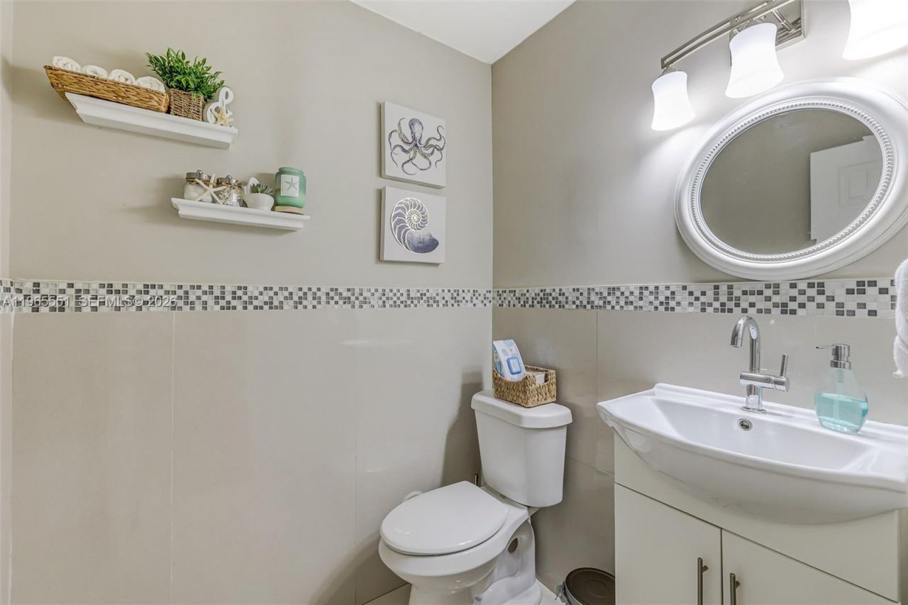 6410 W 27th Ln , Unit 101-19, Hialeah, FL 33016 Photo