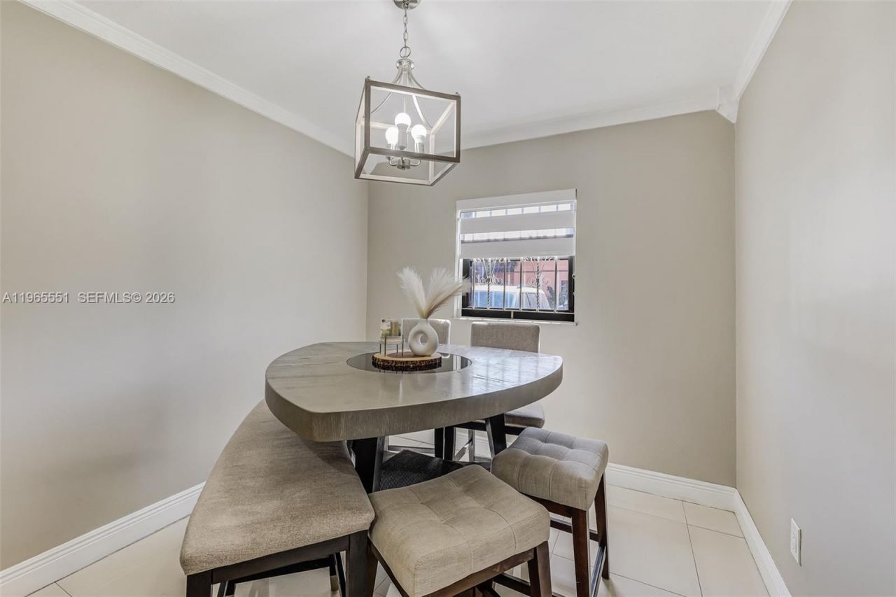 6410 W 27th Ln , Unit 101-19, Hialeah, FL 33016 Photo