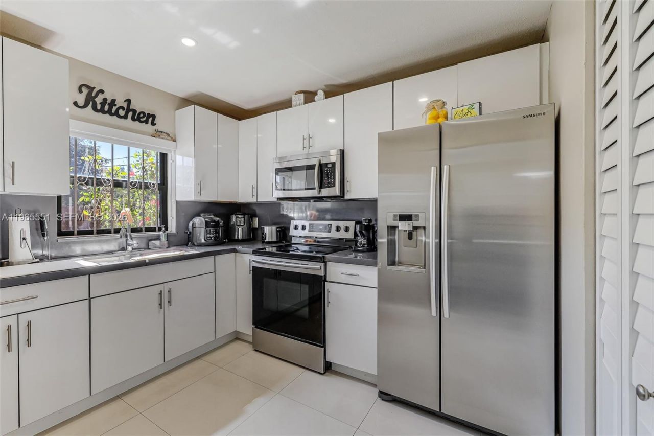 6410 W 27th Ln , Unit 101-19, Hialeah, FL 33016 Photo