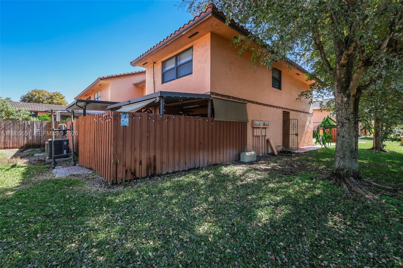 6410 W 27th Ln , Unit 101-19, Hialeah, FL 33016 Photo