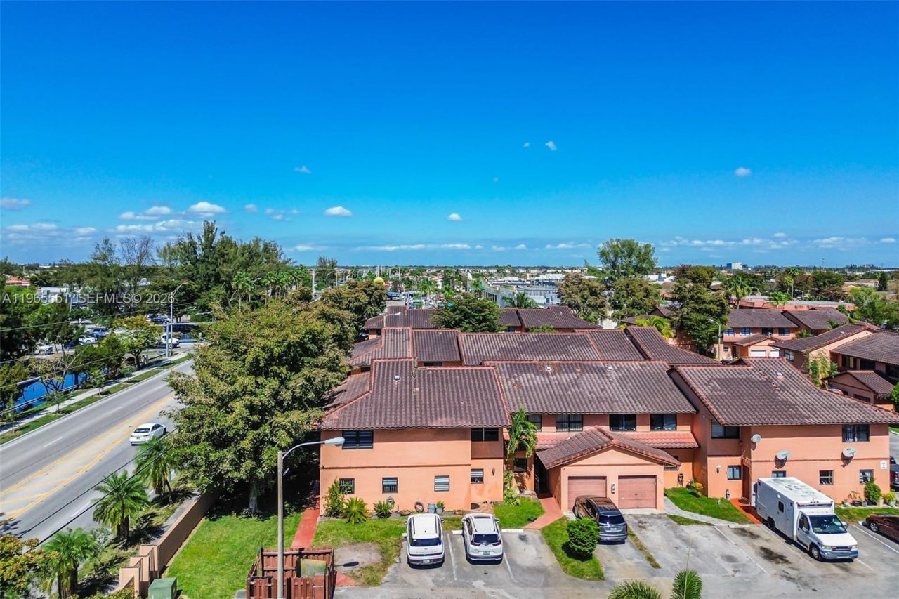 6410 W 27th Ln , Unit 101-19, Hialeah, FL 33016 Photo