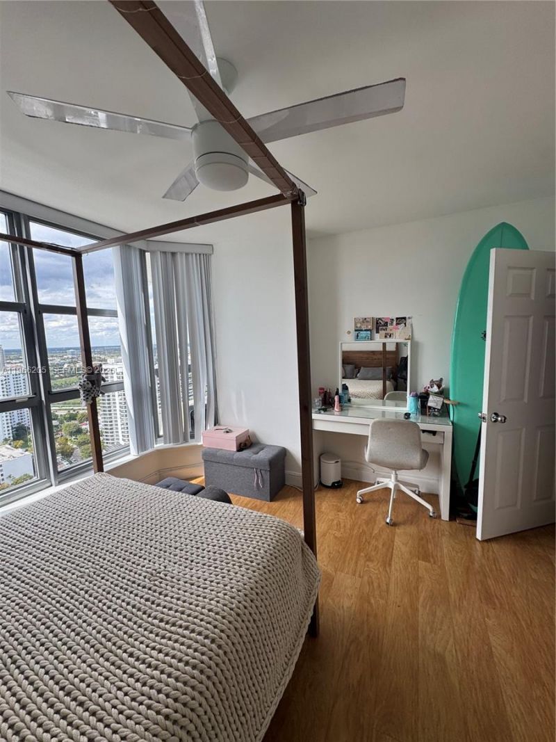 3530 Mystic Pointe Dr , Unit 3003, Aventura, FL 33180 Photo