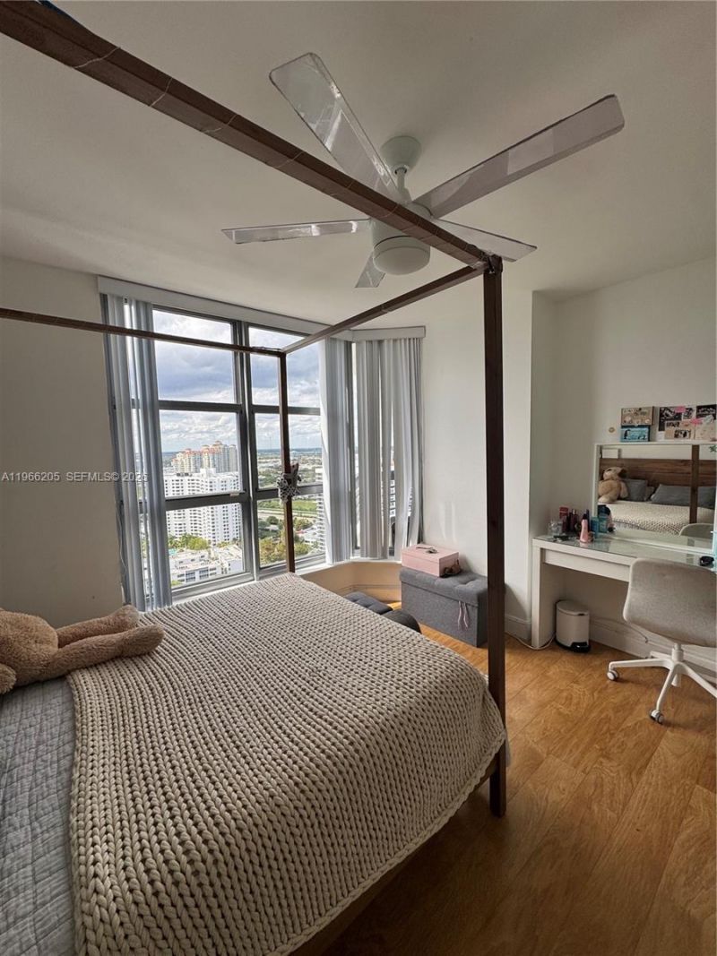 3530 Mystic Pointe Dr , Unit 3003, Aventura, FL 33180 Photo