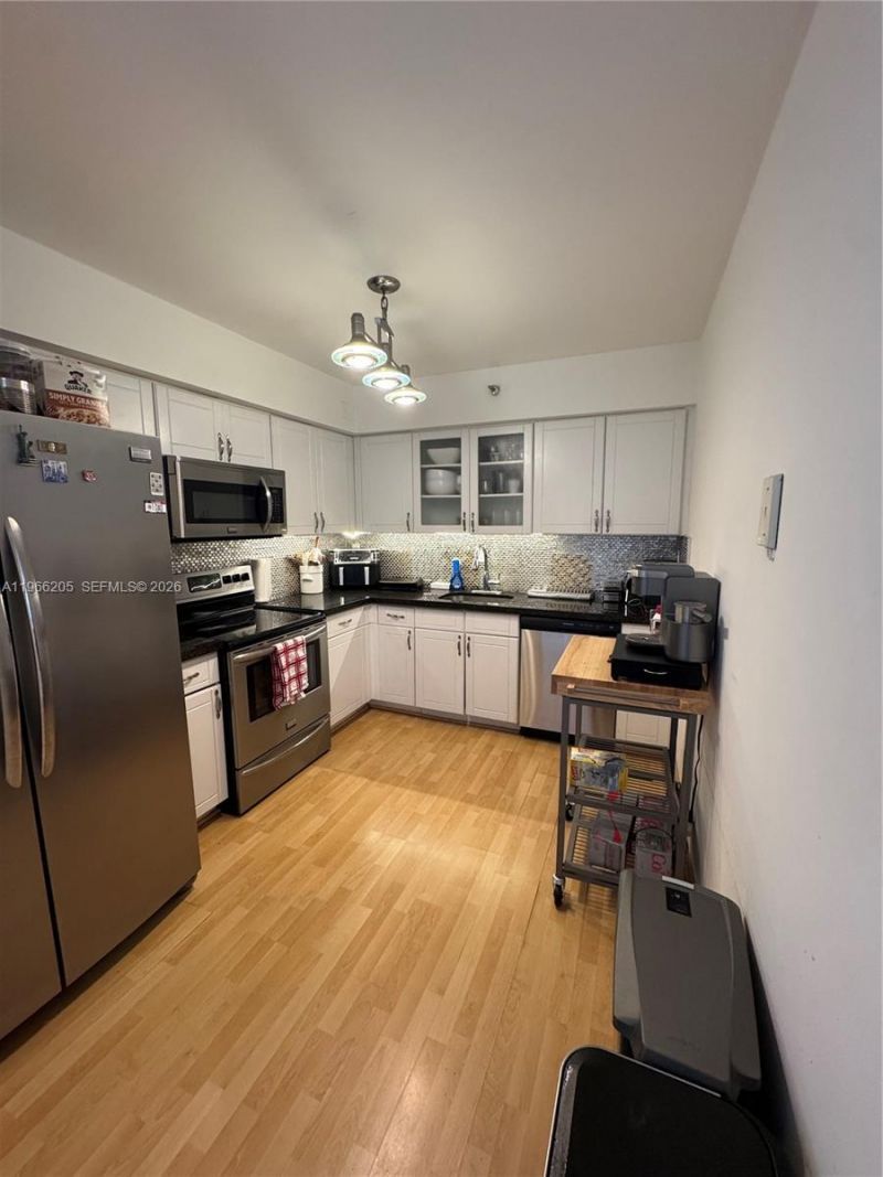 3530 Mystic Pointe Dr , Unit 3003, Aventura, FL 33180 Photo