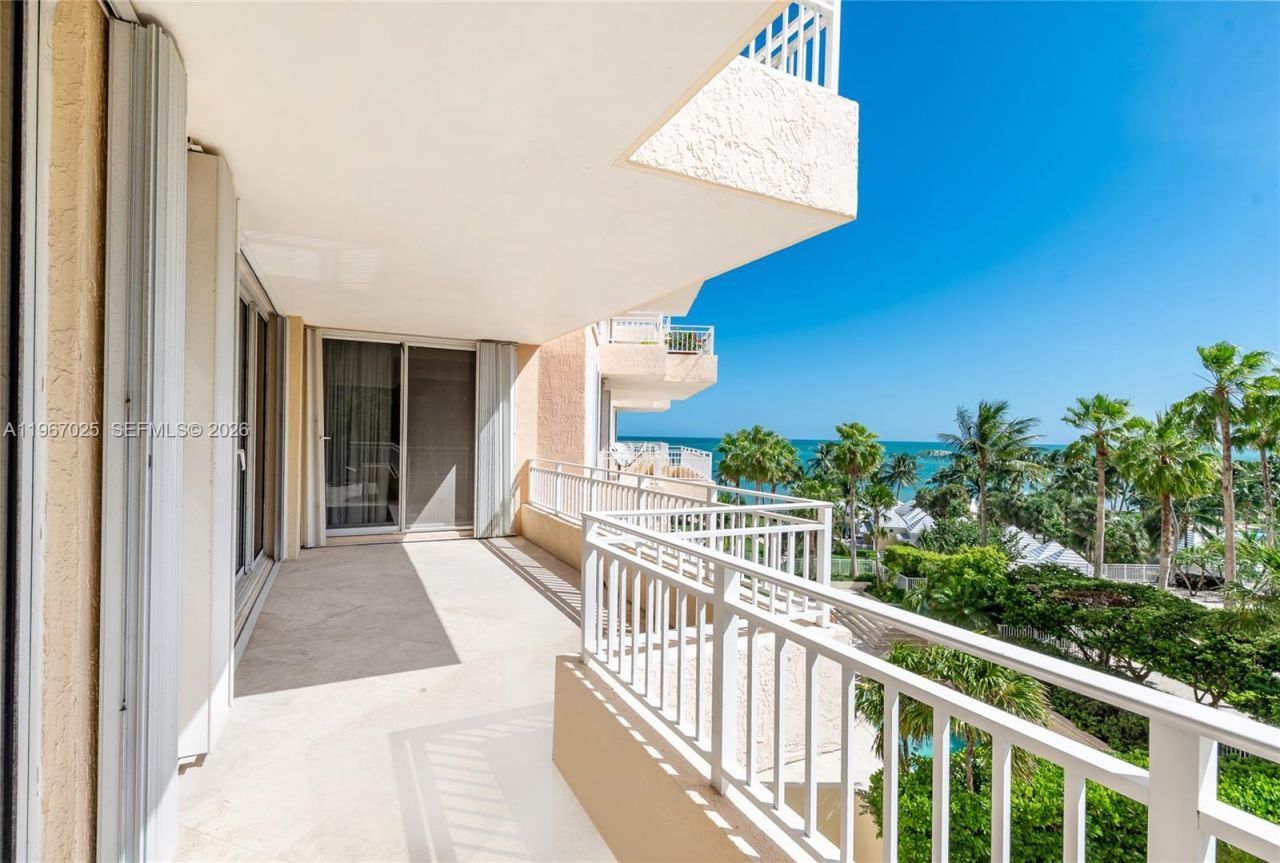 791 Crandon Blvd, Unit 507, Key Biscayne, FL 33149 Photo