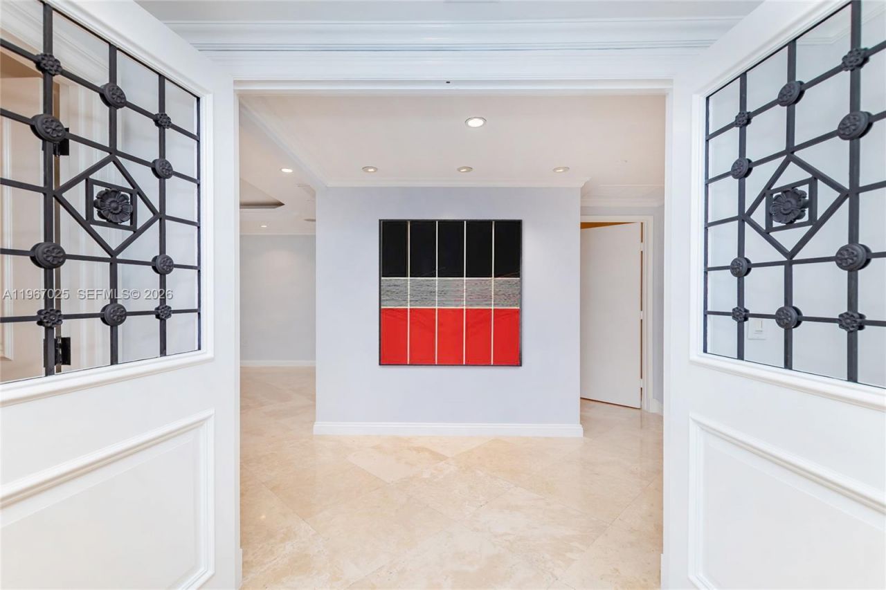 791 Crandon Blvd, Unit 507, Key Biscayne, FL 33149 Photo