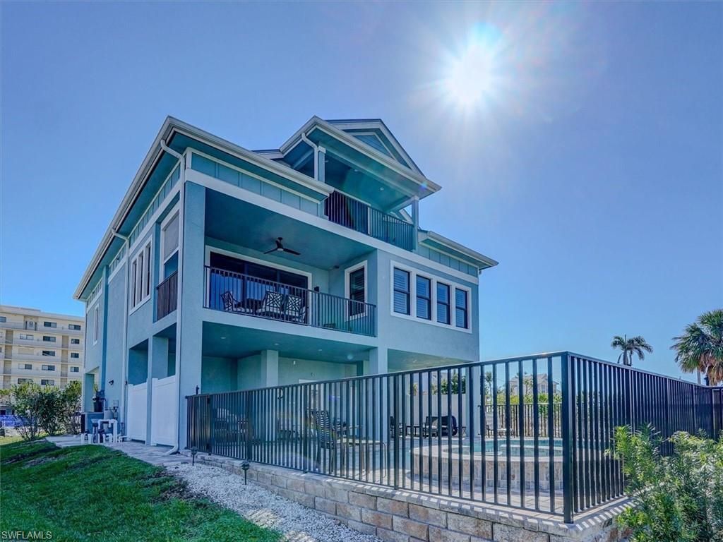 8327 Estero Blvd, Fort Myers Beach, FL 33931 Photo