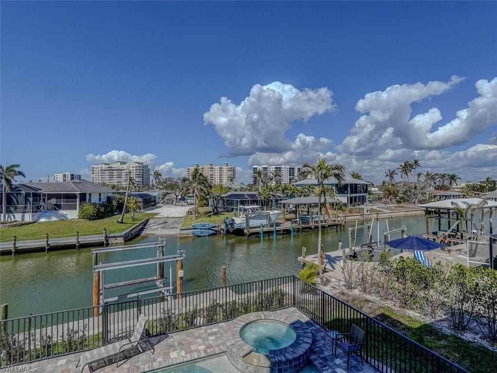 8327 Estero Blvd, Fort Myers Beach, FL 33931 Photo
