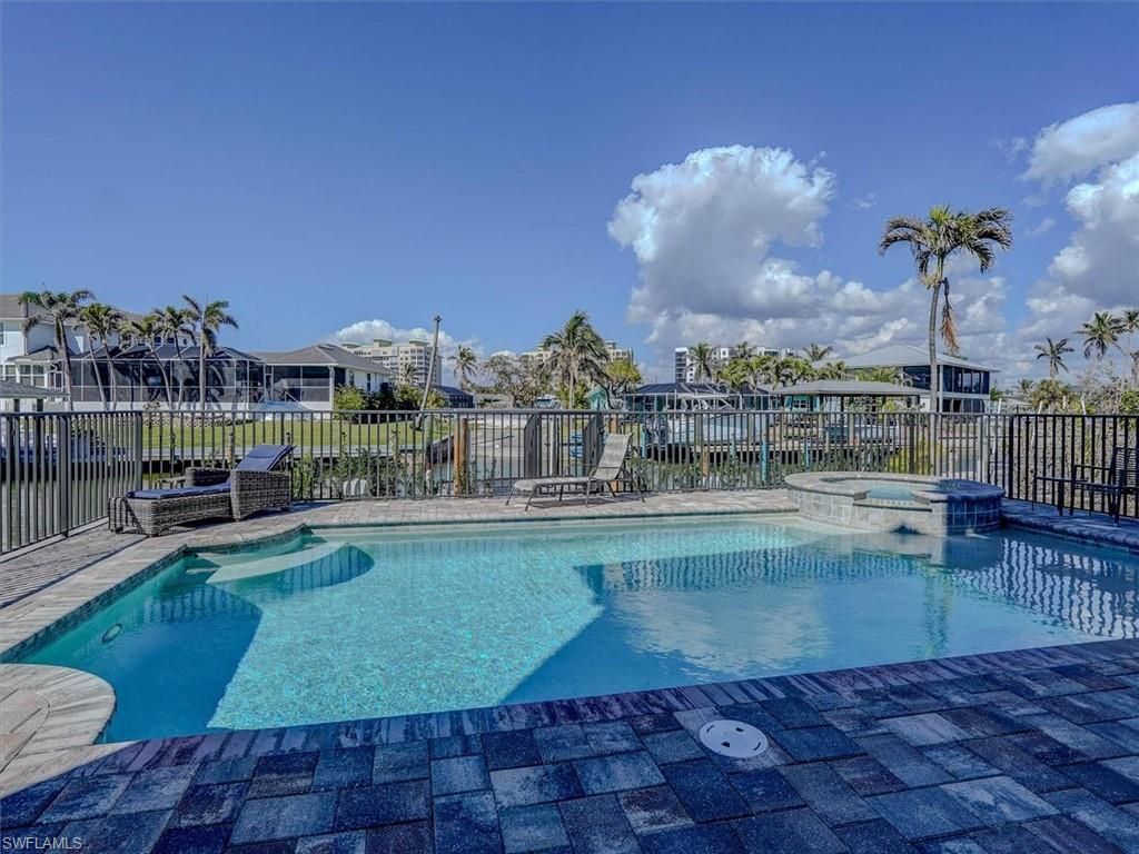 8327 Estero Blvd, Fort Myers Beach, FL 33931 Photo