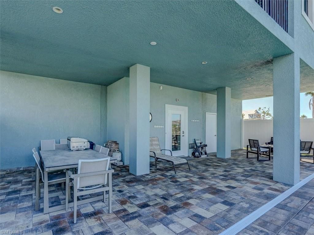 8327 Estero Blvd, Fort Myers Beach, FL 33931 Photo