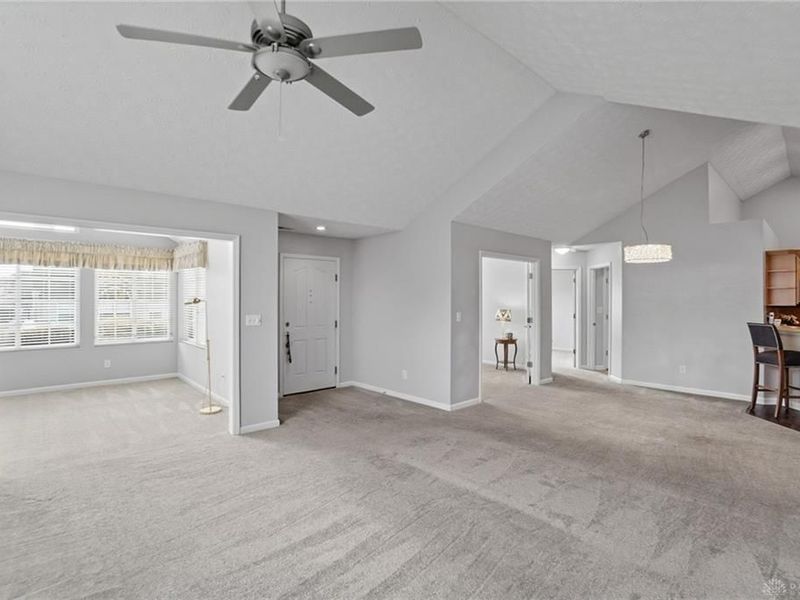 2016 Wentworth Village Drive, Bellbrook, OH 45305 Photo 10