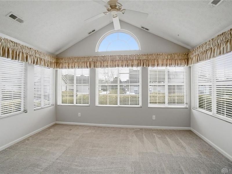 2016 Wentworth Village Drive, Bellbrook, OH 45305 Photo 11