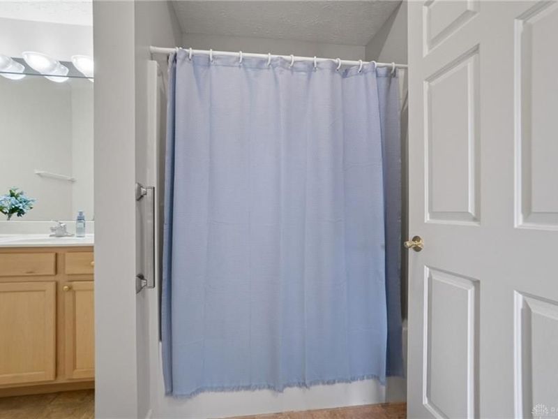 2016 Wentworth Village Drive, Bellbrook, OH 45305 Photo 41