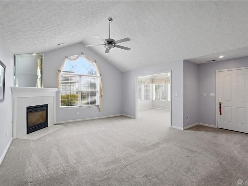 2016 Wentworth Village Drive, Bellbrook, OH 45305 Photo 5