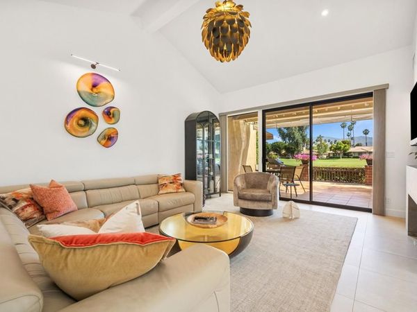 201 Las Lomas, Palm Desert, CA 92260