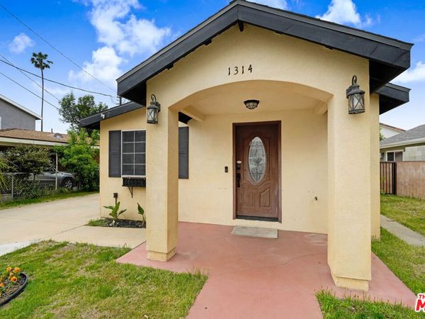 1314 Omelveny Avenue, San Fernando, CA 91340