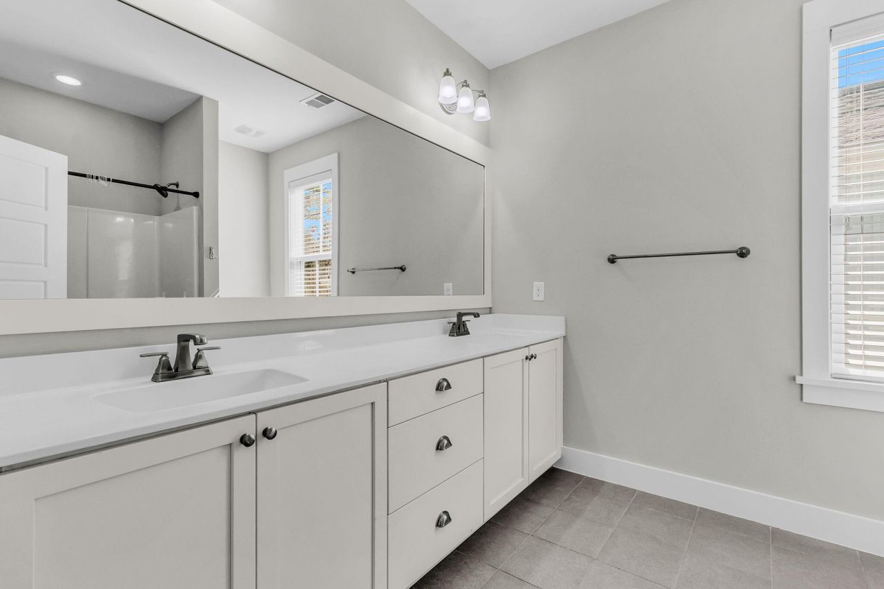 1583 Harriman Street Photo 28