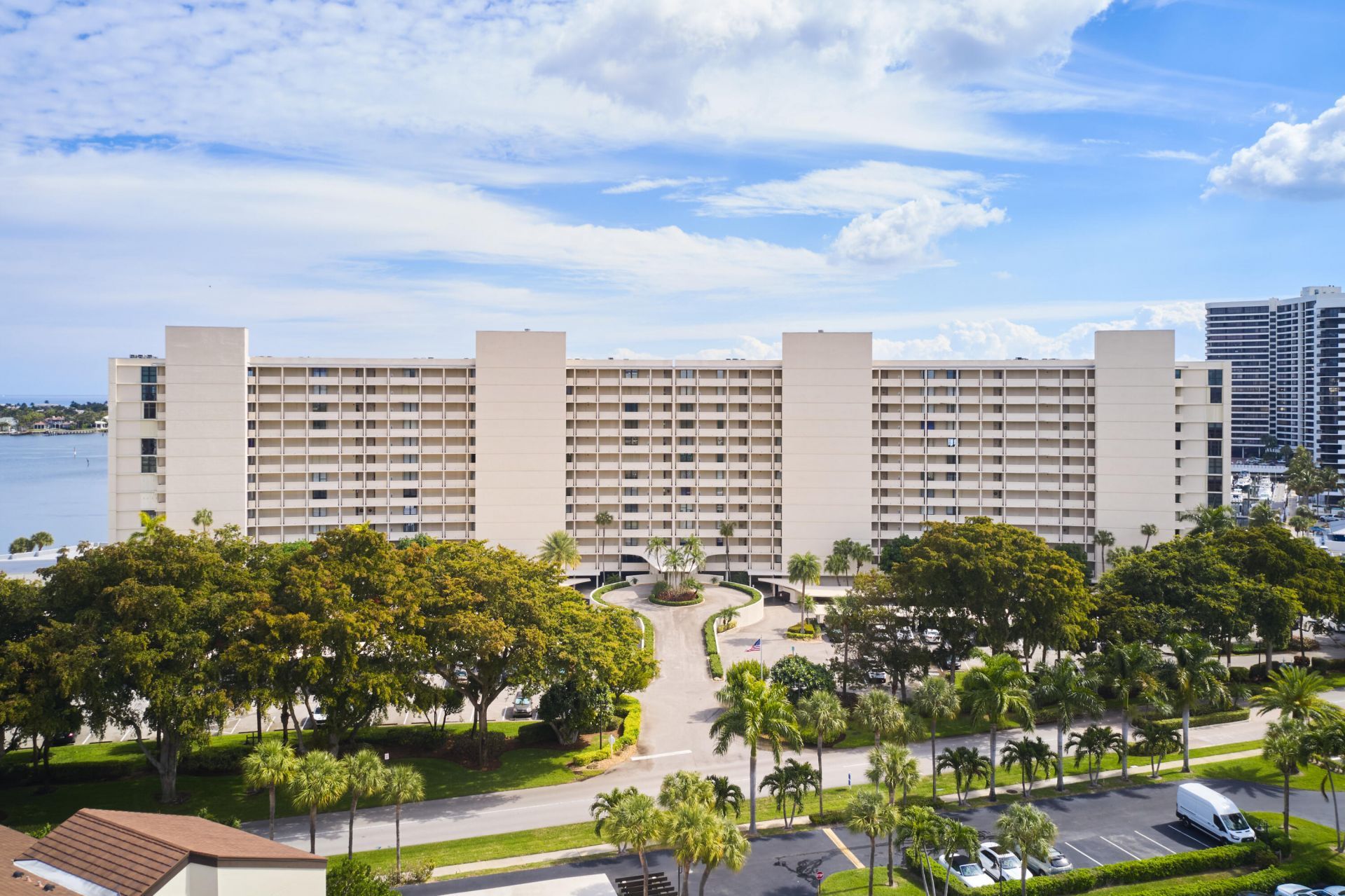 124 Lakeshore Drive, Unit 829, North Palm Beach, FL 33408 Photo