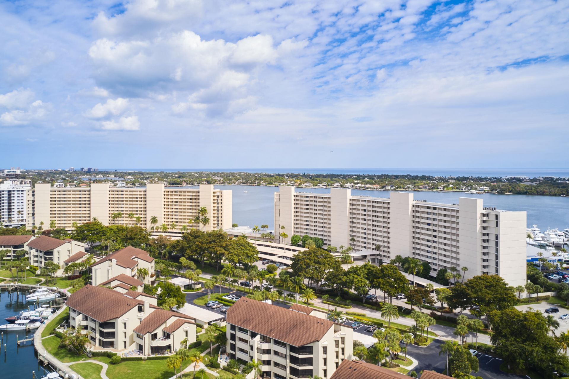 124 Lakeshore Drive, Unit 829, North Palm Beach, FL 33408 Photo