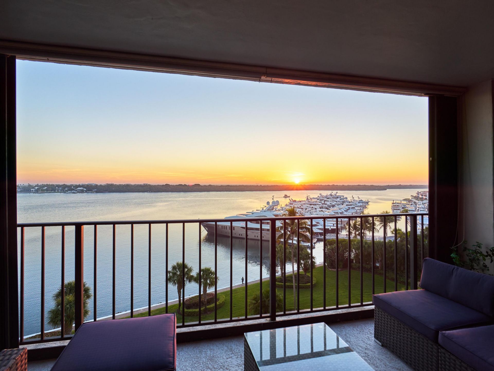 124 Lakeshore Drive, Unit 829, North Palm Beach, FL 33408 Photo