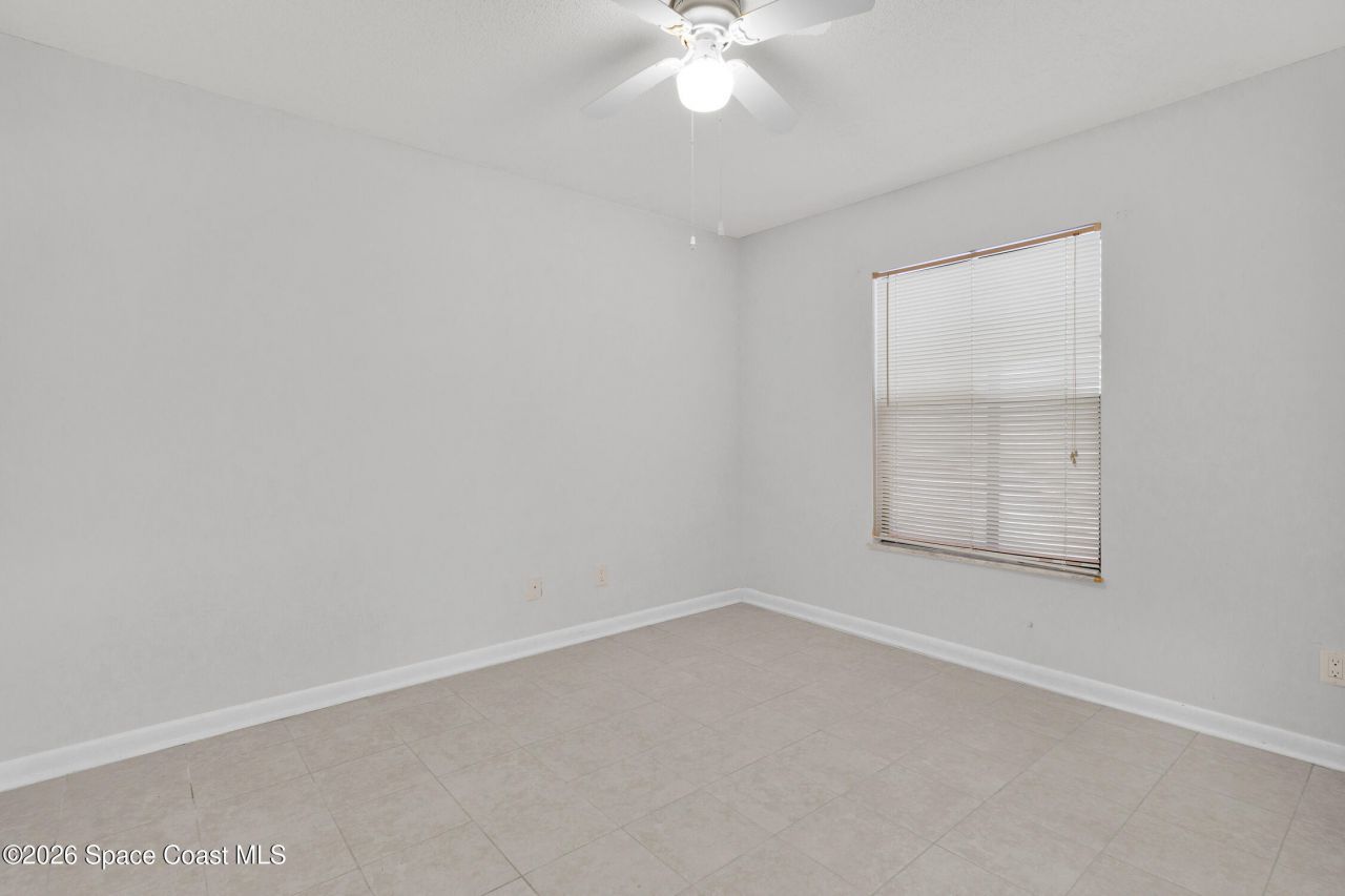 1136 Breezy Way, Unit 3b, Sebastian, FL 32958 Photo