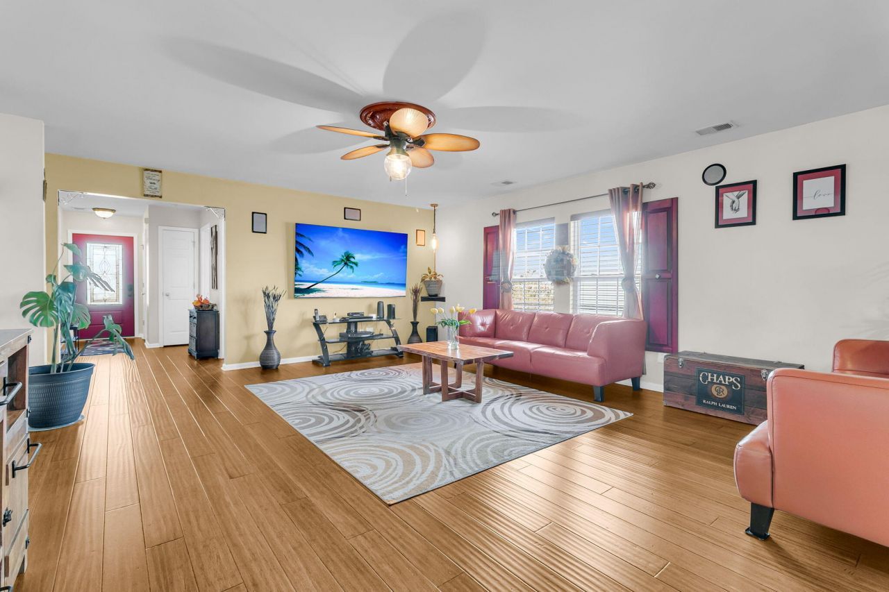 1117 Flyway Road Photo 12