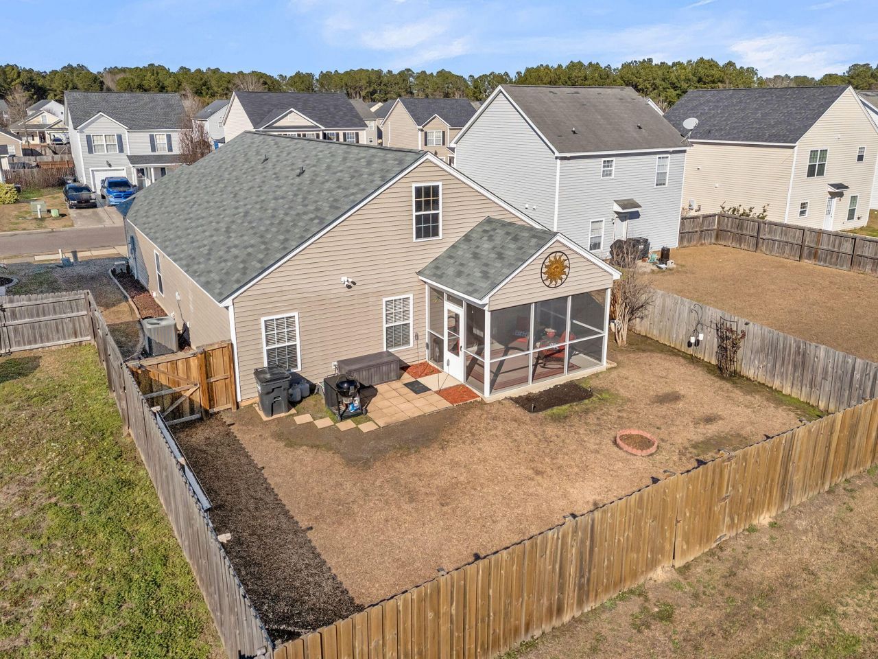 1117 Flyway Road Photo 4