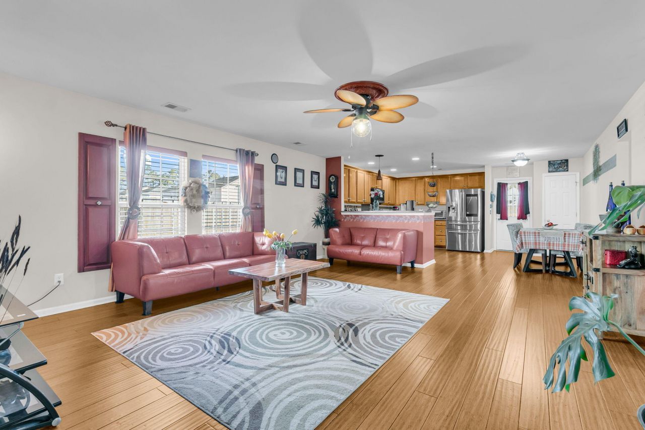 1117 Flyway Road Photo 6