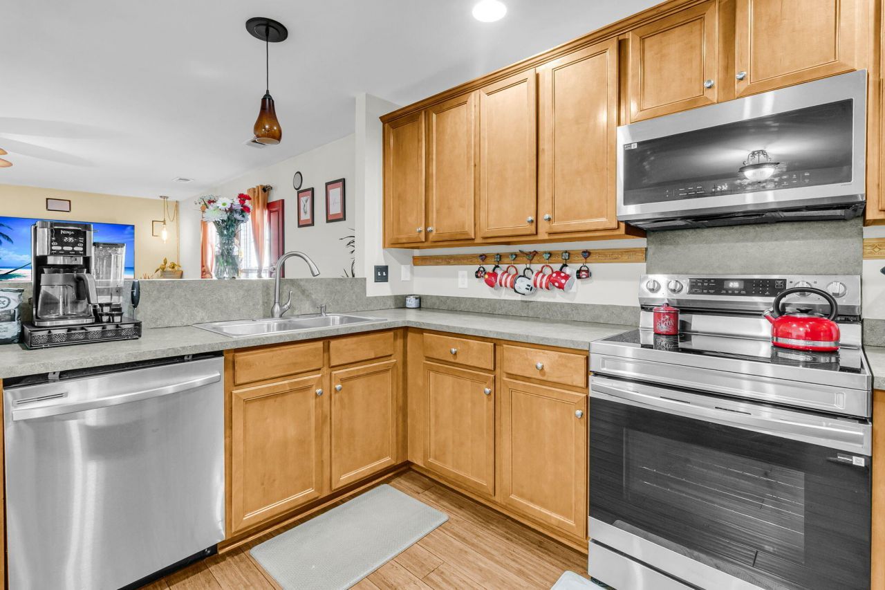 1117 Flyway Road Photo 9