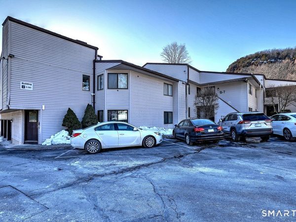146 Springside, Unit B7, New Haven, CT 06515