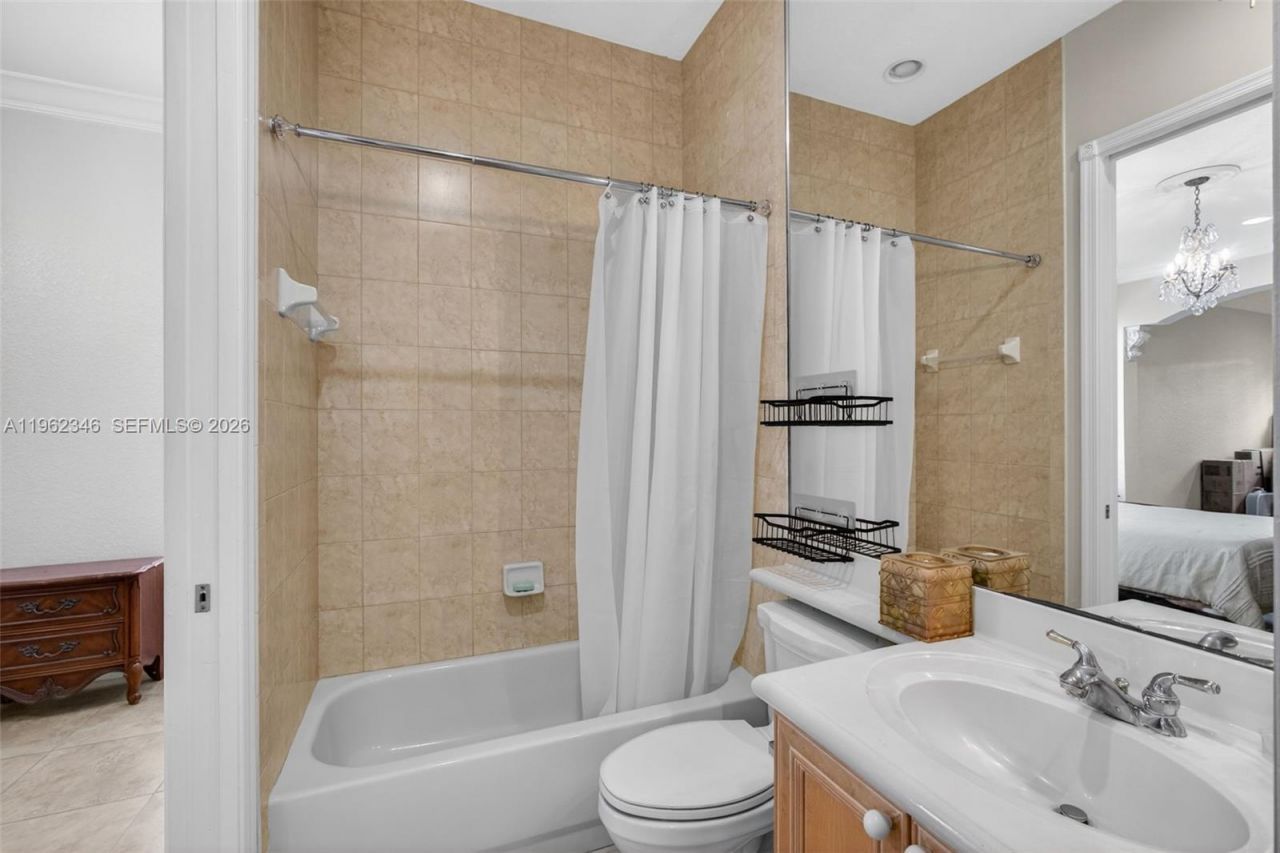 240 E Isle Verde Way , Palm Beach Gardens, FL 33418 Photo