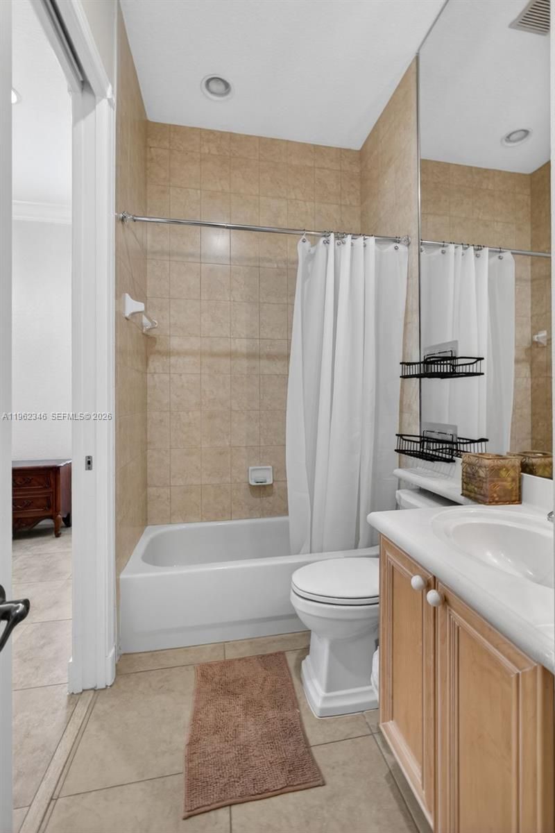 240 E Isle Verde Way , Palm Beach Gardens, FL 33418 Photo