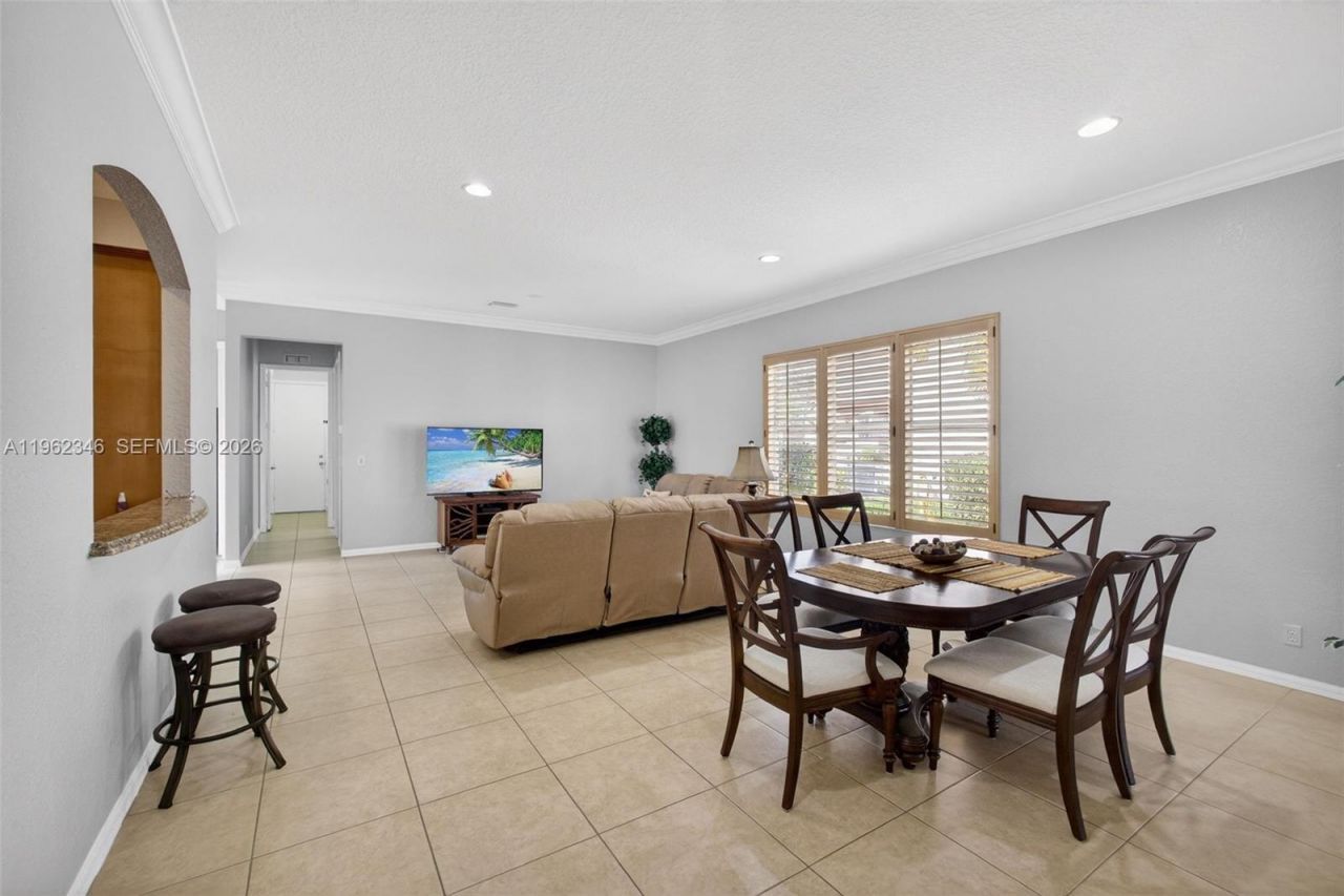 240 E Isle Verde Way , Palm Beach Gardens, FL 33418 Photo